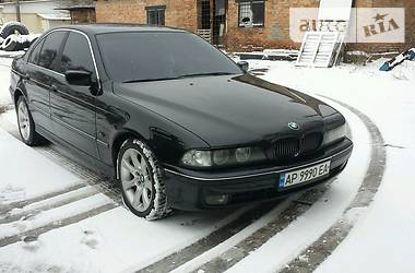 Седан BMW 5 Series 1999 в Запорожье