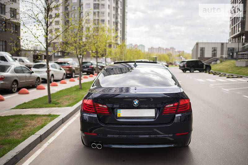 Седан BMW 5 Series 2012 в Киеве