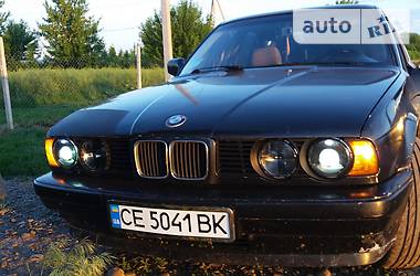 Седан BMW 5 Series 1990 в Черновцах