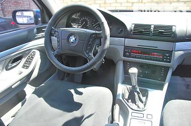 Седан BMW 5 Series 2000 в Киеве
