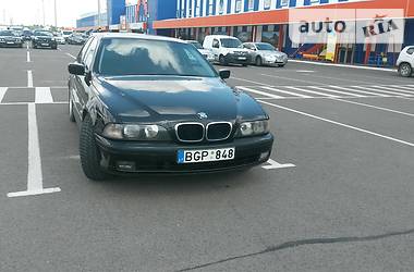 Седан BMW 5 Series 2000 в Ковеле