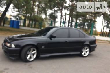 Седан BMW 5 Series 2001 в Вараше