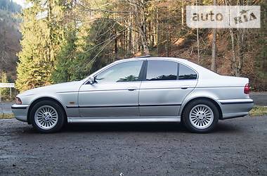 Седан BMW 5 Series 2000 в Межгорье