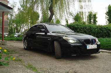 Седан BMW 5 Series 2005 в Кременці