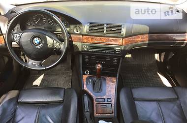 Седан BMW 5 Series 2000 в 