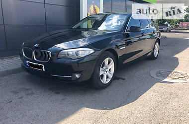 Седан BMW 5 Series 2010 в Ужгороде