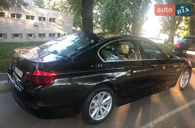 Седан BMW 5 Series 2013 в 