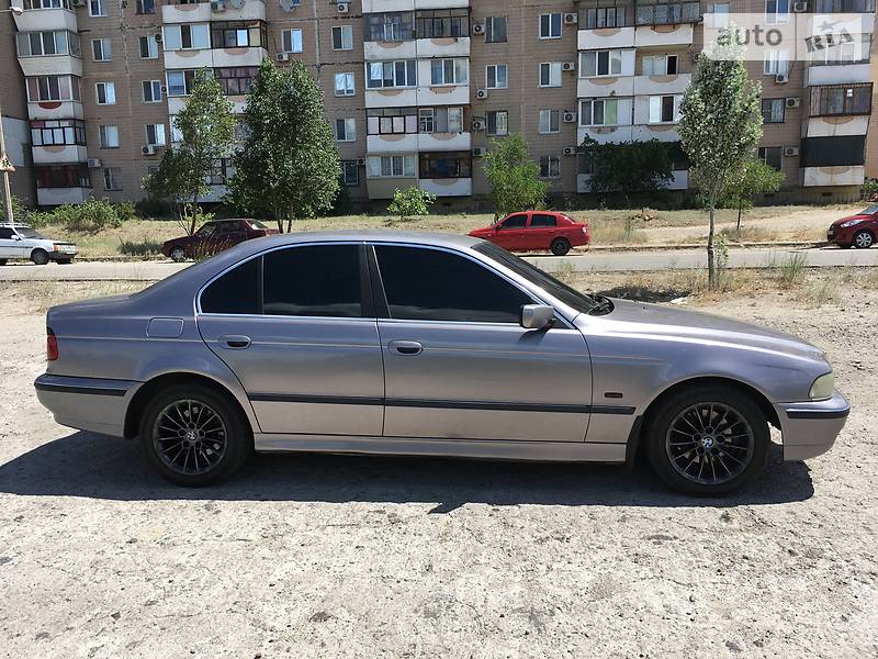 Седан BMW 5 Series 1999 в Запоріжжі