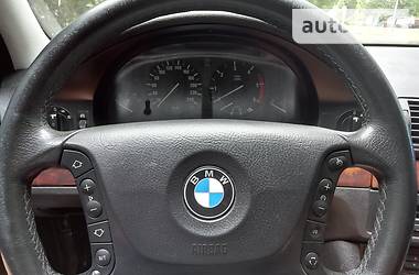 Седан BMW 5 Series 2000 в Измаиле