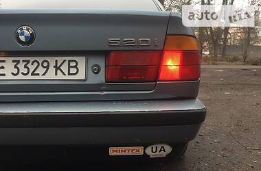 Седан BMW 5 Series 1988 в Кривом Роге