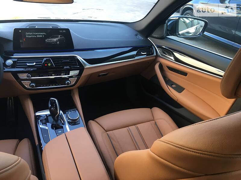 Седан BMW 5 Series 2019 в Житомирі