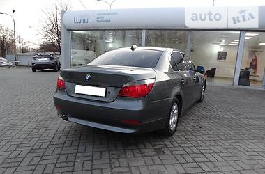Седан BMW 5 Series 2005 в 