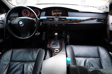 Седан BMW 5 Series 2005 в 
