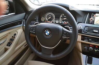 Седан BMW 5 Series 2012 в 