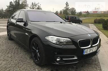 Седан BMW 5 Series 2016 в Дніпрі