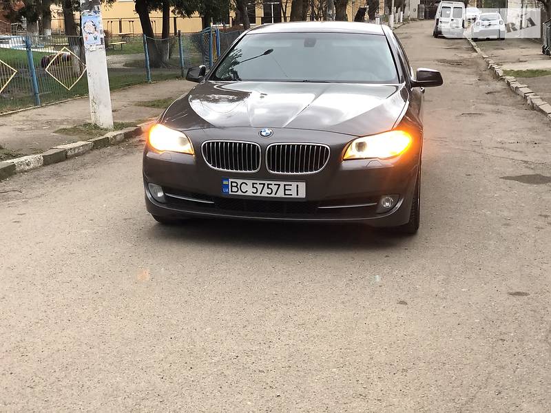 Седан BMW 5 Series 2011 в Самборі