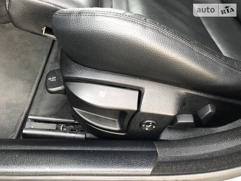 Седан BMW 5 Series 2011 в Самборі