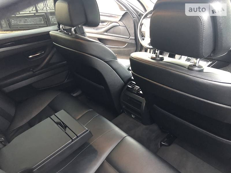 Седан BMW 5 Series 2011 в Самборі