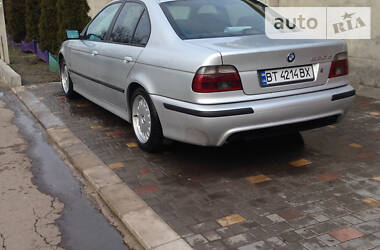 Седан BMW 5 Series 2000 в 