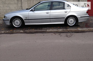 Седан BMW 5 Series 2000 в 
