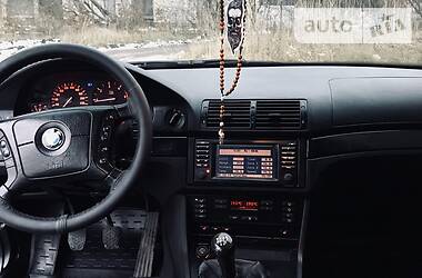 Седан BMW 5 Series 2001 в 