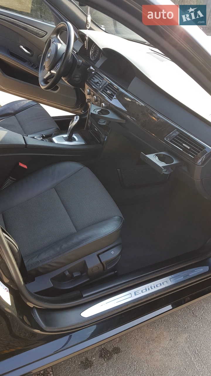 2010 BMW 5er - мініатюра 11