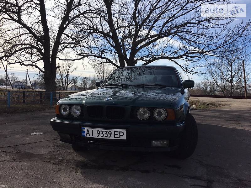 Седан BMW 5 Series 1992 в Попельне