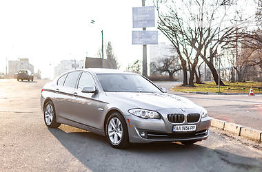 Седан BMW 5 Series 2012 в 