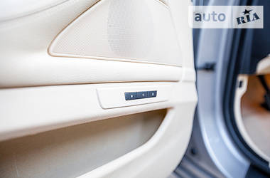 Седан BMW 5 Series 2012 в 