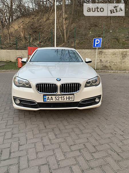 Седан BMW 5 Series 2015 в Києві