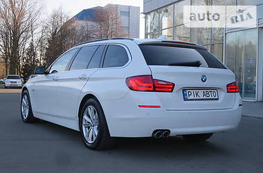 Універсал BMW 5 Series 2011 в 