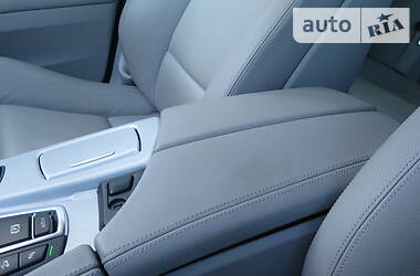 Універсал BMW 5 Series 2011 в 