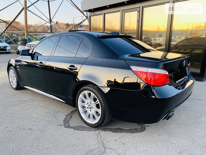 Седан BMW 5 Series 2009 в Харкові