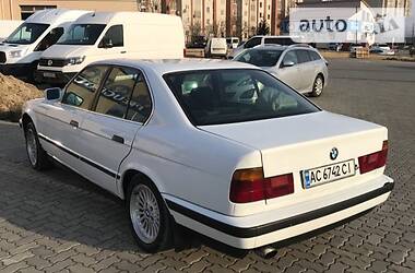 Седан BMW 5 Series 1988 в 