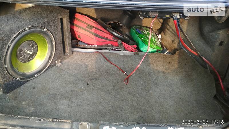 Седан BMW 5 Series 1988 в Вижниці