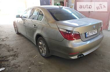 Седан BMW 5 Series 2005 в 