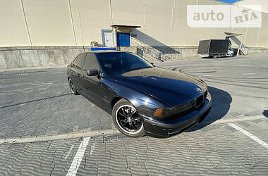 Седан BMW 5 Series 1999 в 