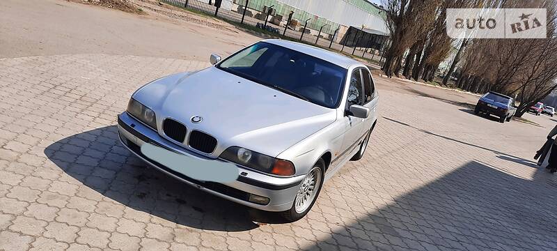 Седан BMW 5 Series 1998 в 