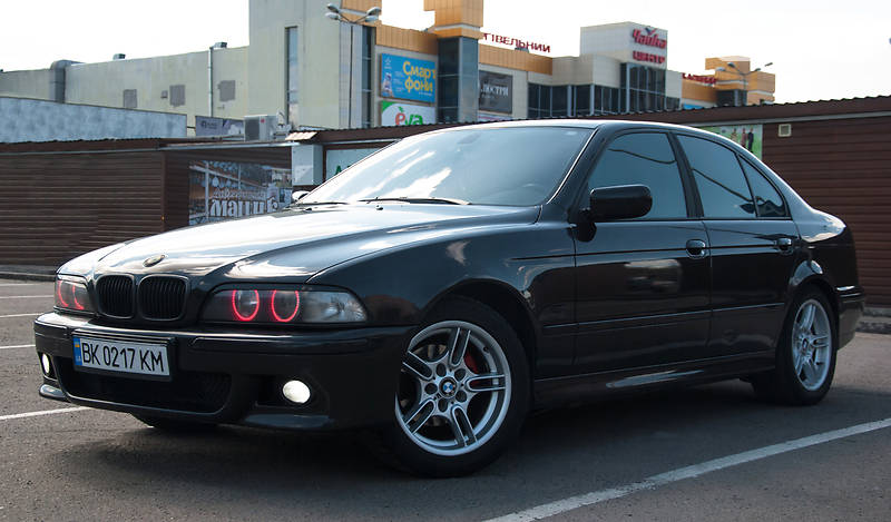 Седан BMW 5 Series 2000 в 