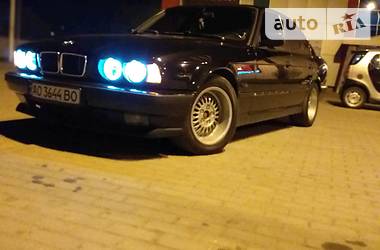 Седан BMW 5 Series 1995 в Иршаве