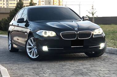 Седан BMW 5 Series 2012 в 