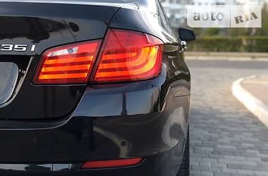 Седан BMW 5 Series 2012 в 