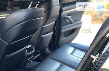 Седан BMW 5 Series 2012 в 
