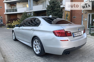 Седан BMW 5 Series 2012 в 