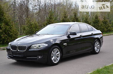 Седан BMW 5 Series 2012 в 