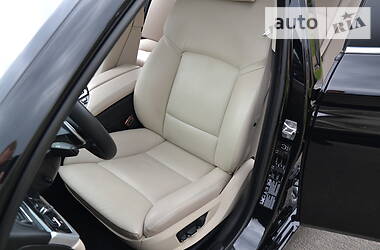 Седан BMW 5 Series 2012 в 