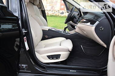 Седан BMW 5 Series 2012 в 