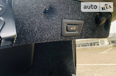 Седан BMW 5 Series 2012 в 