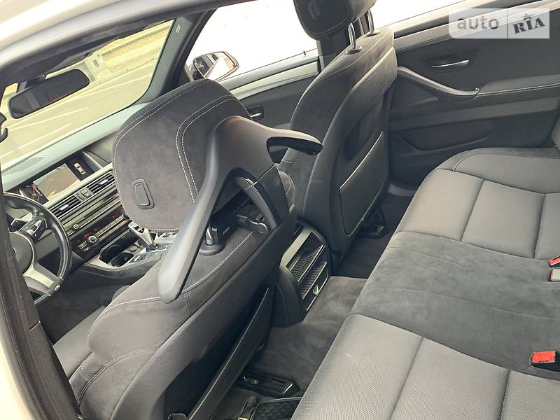 Седан BMW 5 Series 2016 в Дніпрі