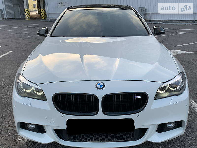 Седан BMW 5 Series 2016 в Дніпрі